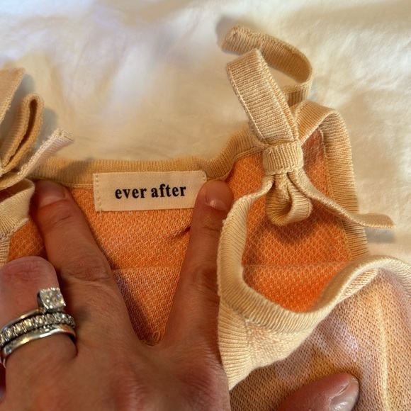 Knit Daisy Dress - Picture 3 of 6